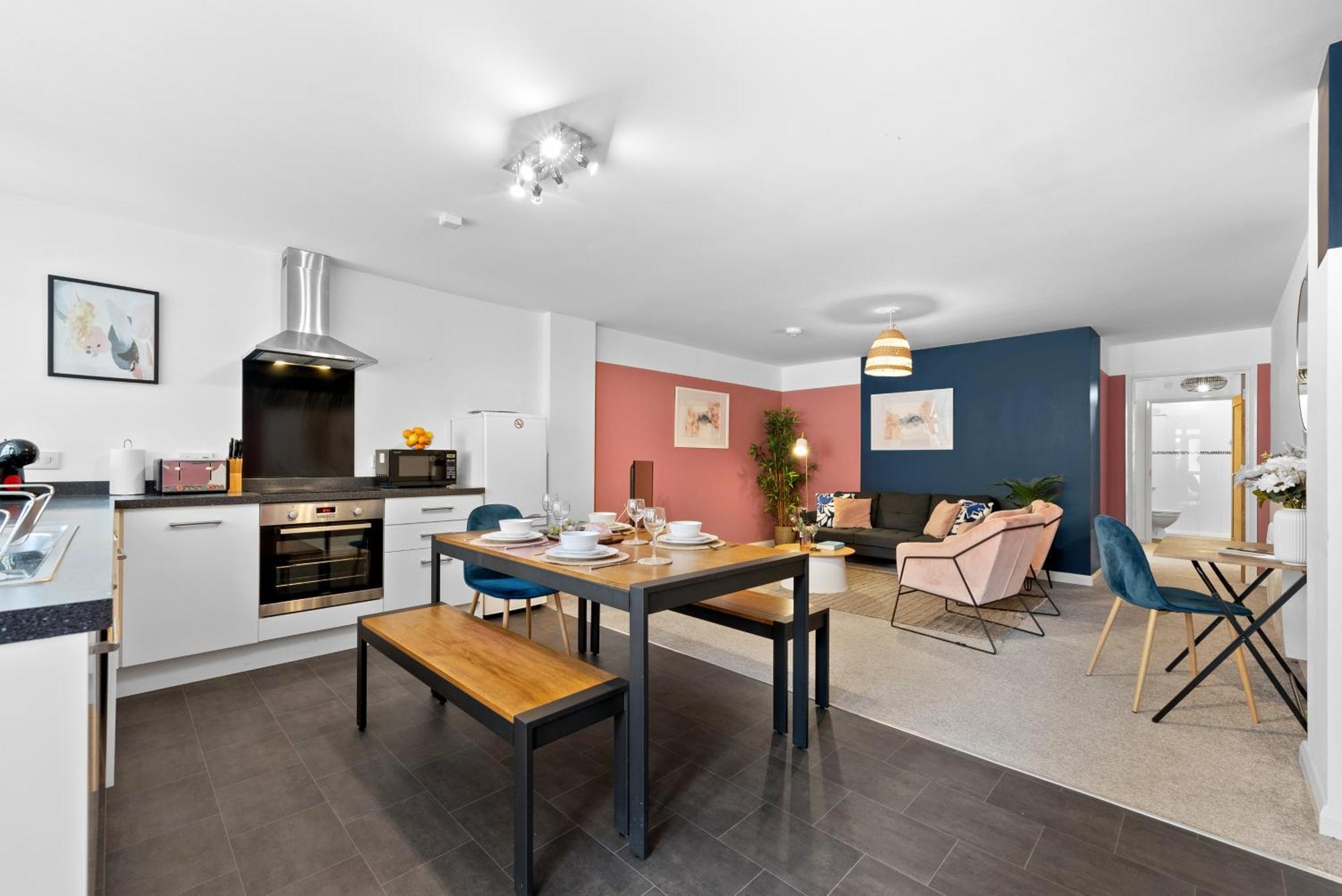 Glevum Lodge - 2 Bedroom Town Centre Apartment Cirencester Exterior photo