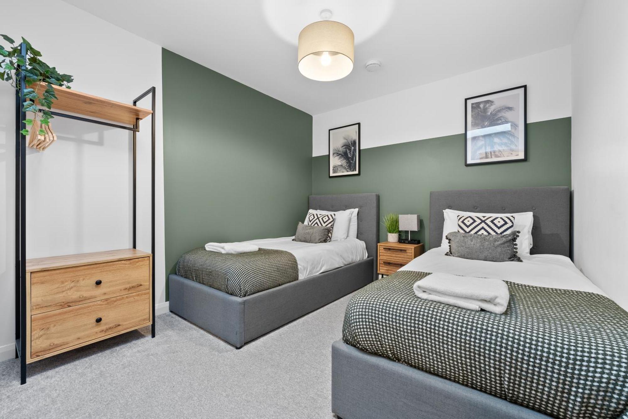 Glevum Lodge - 2 Bedroom Town Centre Apartment Cirencester Exterior photo